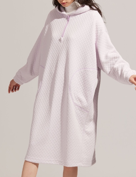 線性緹花連帽寬鬆洋裝【三色】