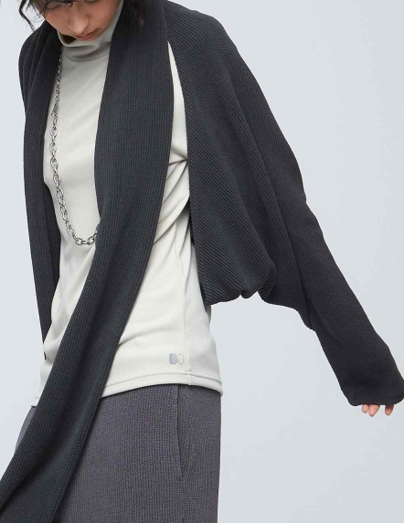 REBOOT-粗針短版圍巾罩衫【兩色】